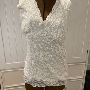White House Black Market - V-neck sleeveles, lace, off-white color, Women's XL